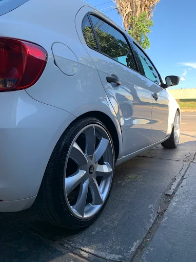 Higienização interna automotiva na Santa Genoveva